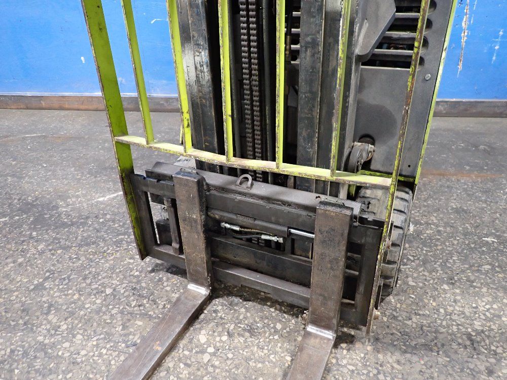 Clark 3675 Lbs Esmii-20 Electric Forklift - Esmii-20