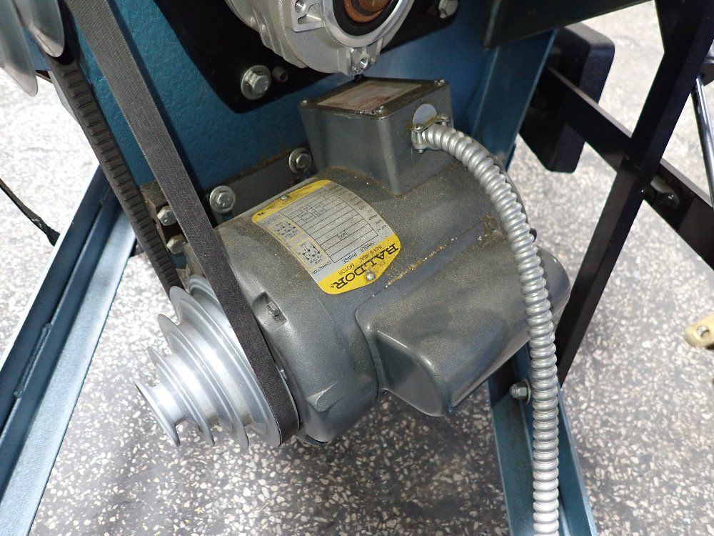 Roll In Saw 1999 Roll In Saw Ef1459 Vertical Band Saw