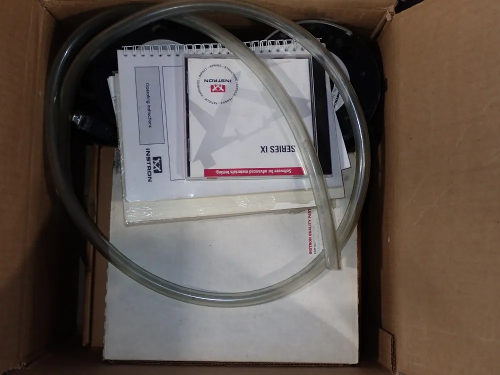 Instron Instron 4469 Universal Testing Machine