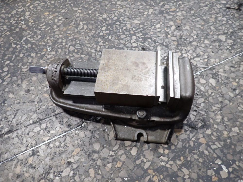Bridgeport 6 Vise