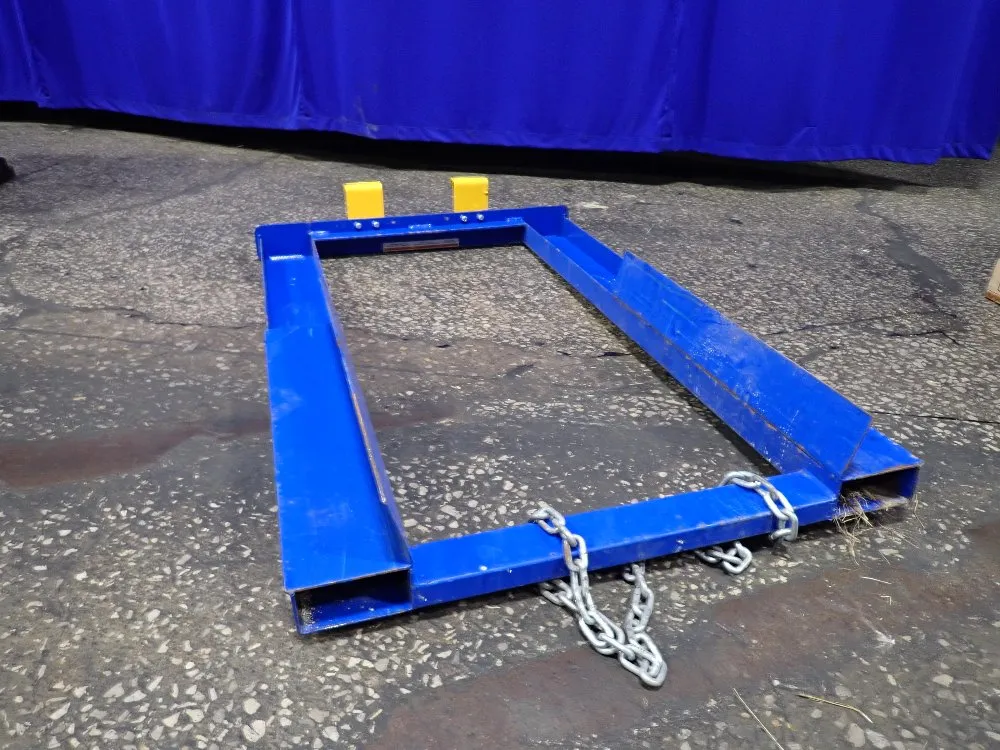  Fork Mounted Trash Can Dumper