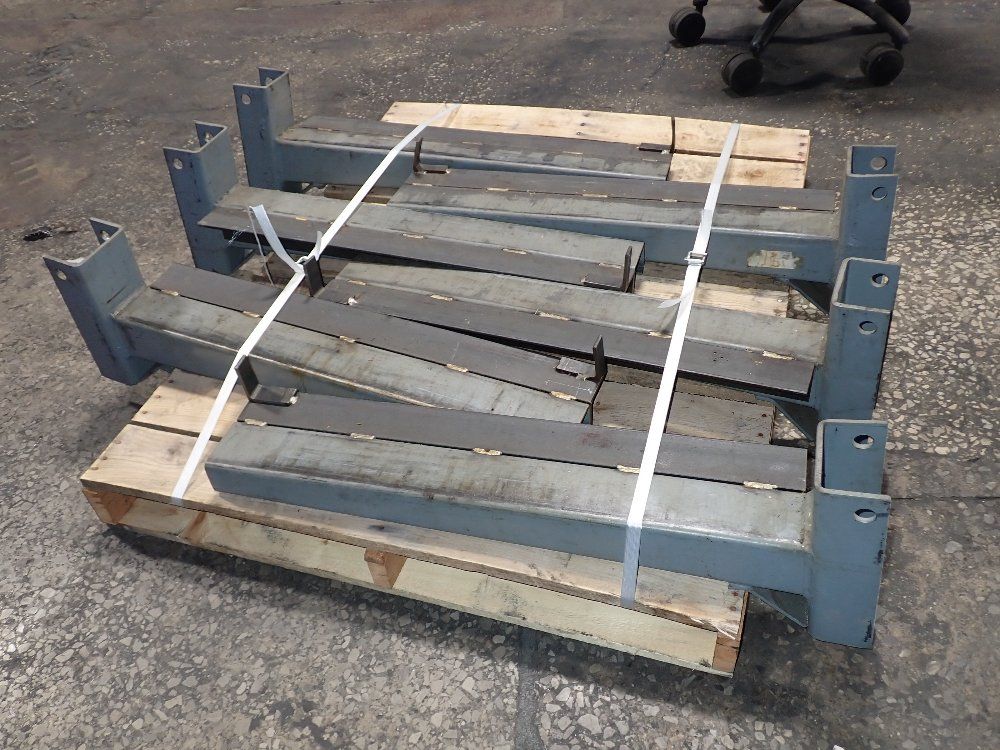  Cantilever Rack Arms