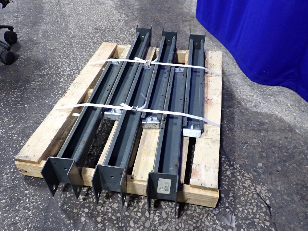  Cantilever Rack Arms