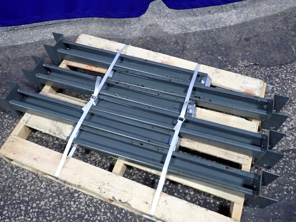  Cantilever Rack Arms