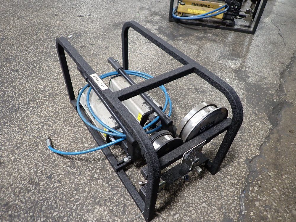 Rivehawk Hydraulic Pump - 2300066-ph4953