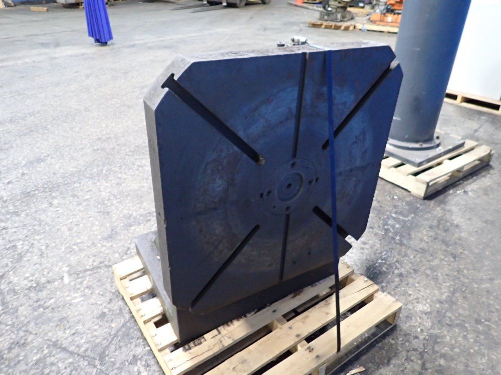 32" X 32" Right Angle Plate