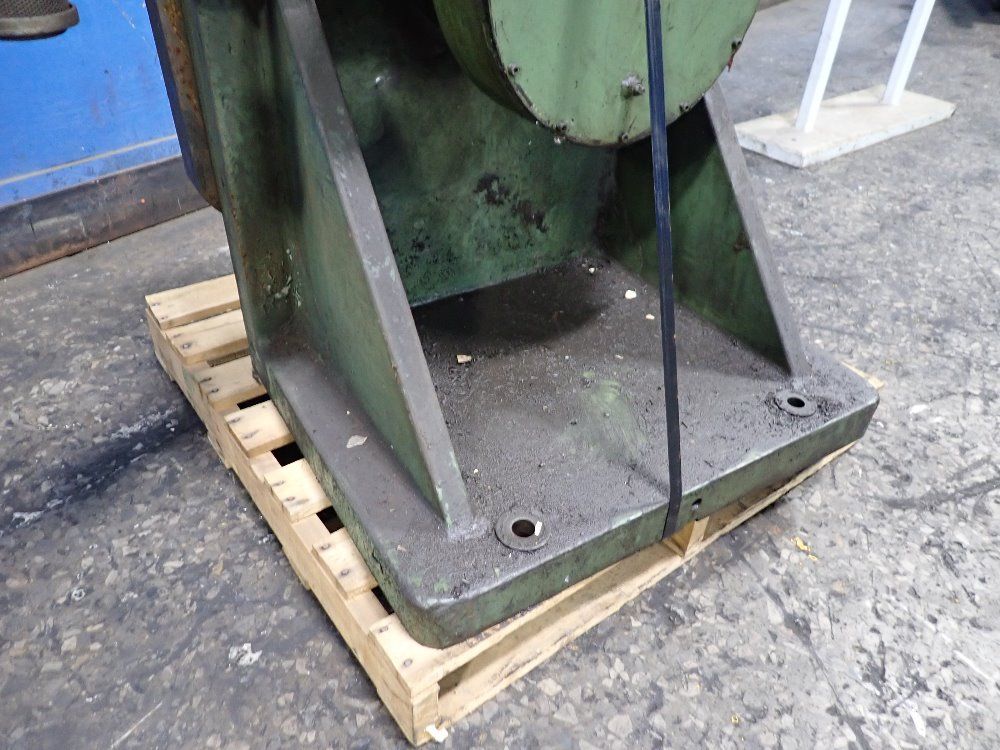 32" X 32" Right Angle Plate