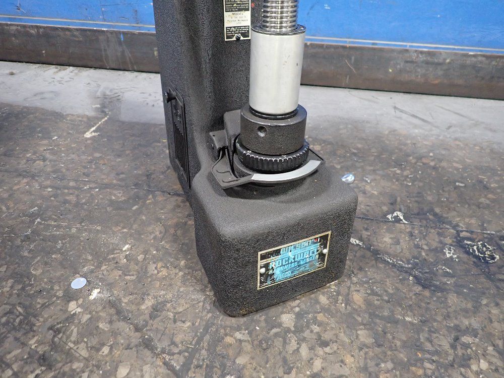 Rockwell Hardness Tester
