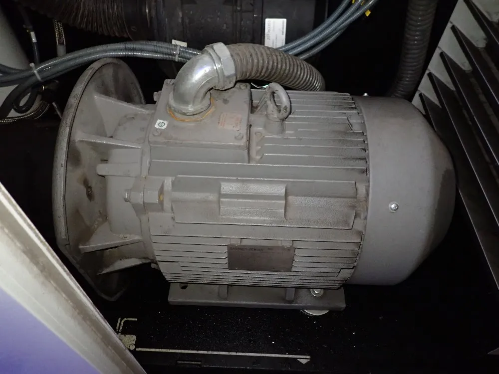 Gardner Denver 2021 Gardner Denver L3045e Air Compressor