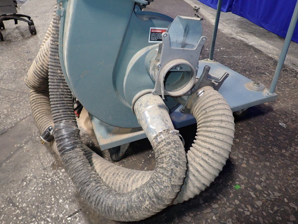 Delta Dust Collector