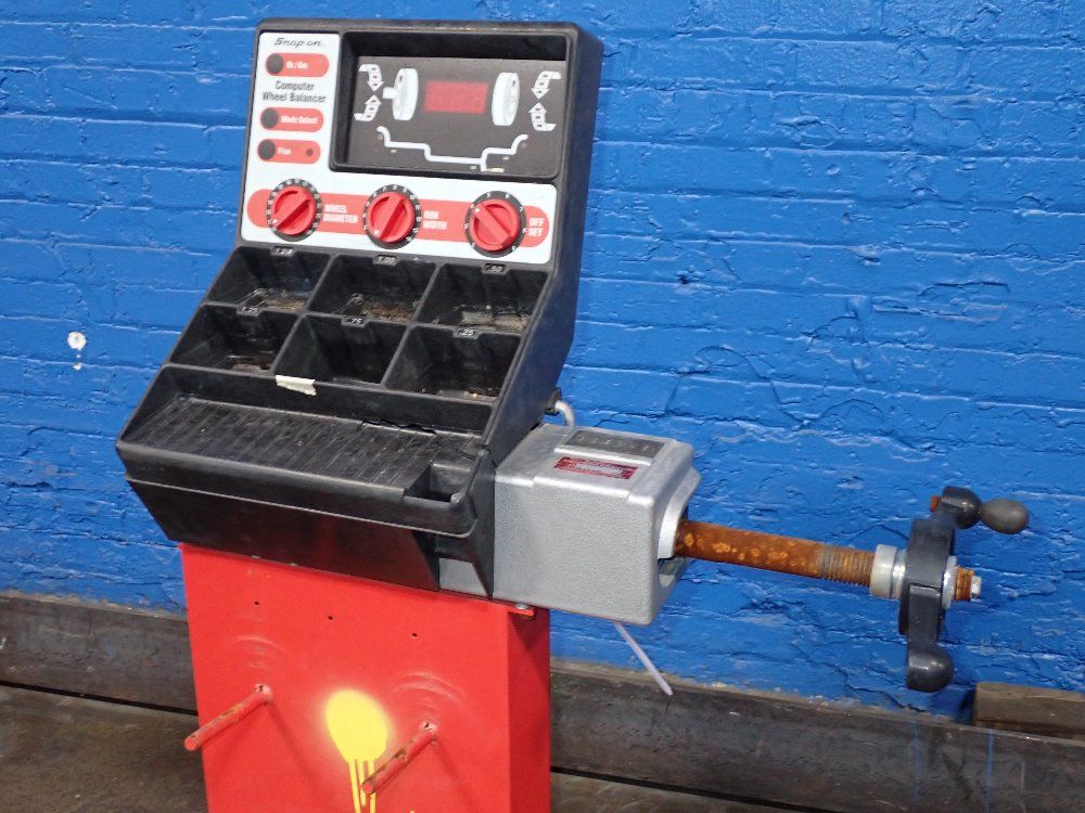 Snapon Tire Balancer