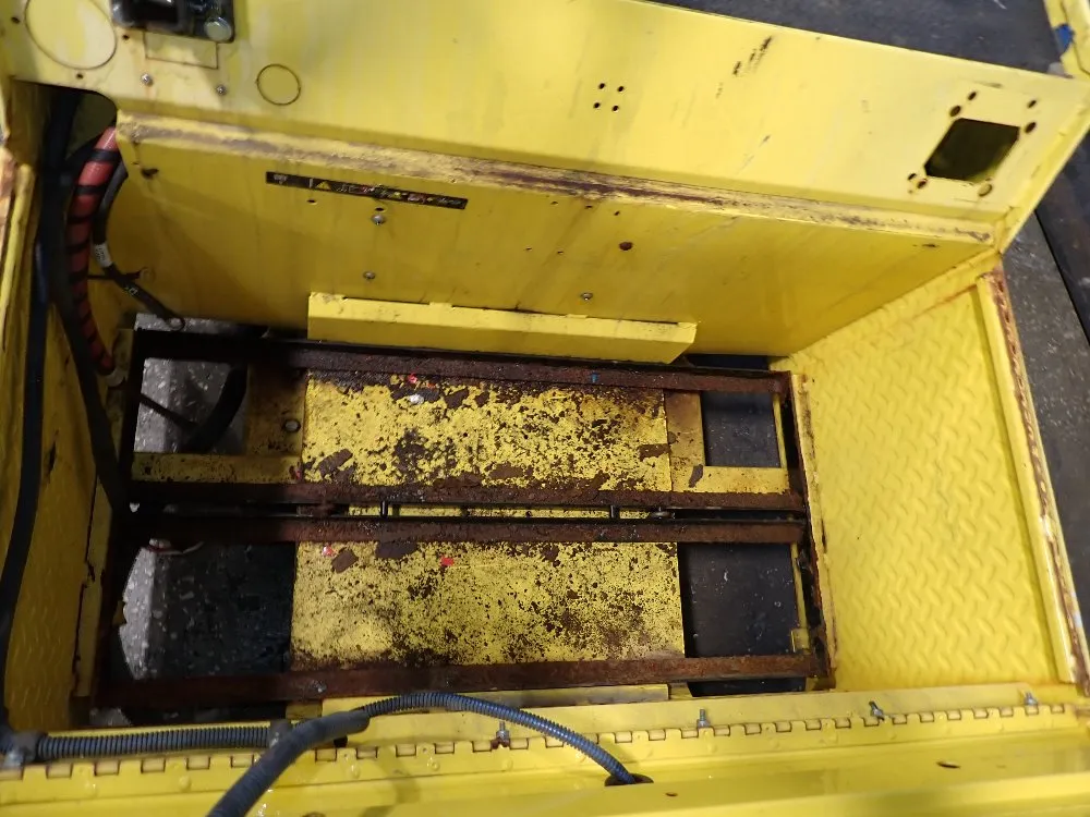 Cushman 650 Lbs Electric Tug Cart - Ac Tug Non Ul/662554g01