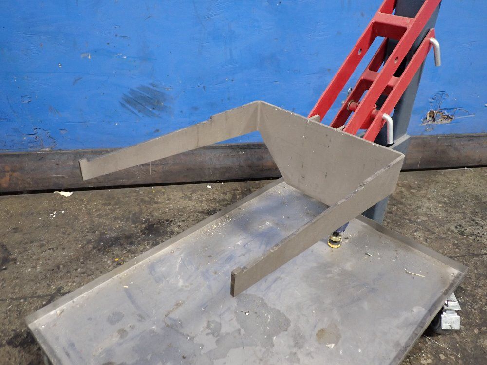  Hydraulic Lift