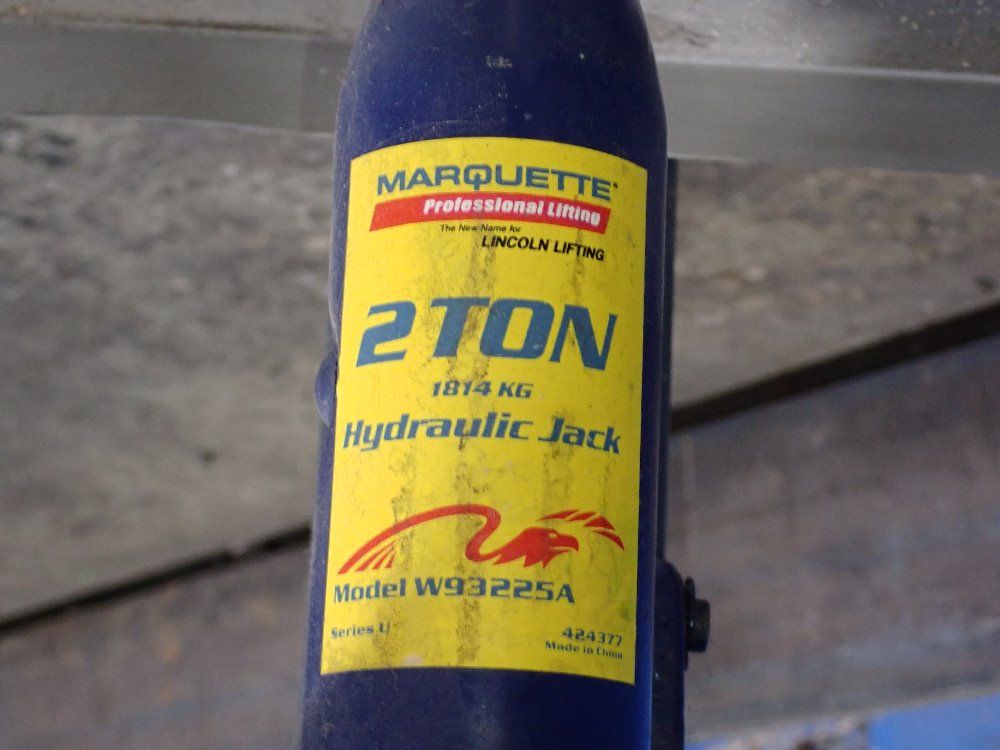  Hydraulic Lift