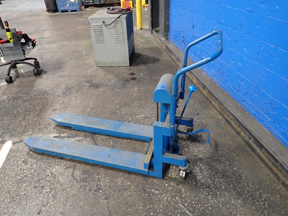 Bishamon Pallet Jack