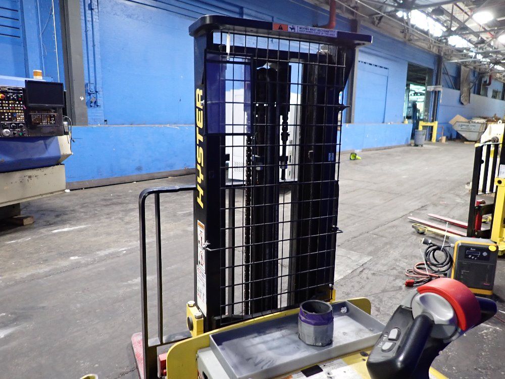 Hyster 2300 Lbs W25za2 Electric Walk Behind Forklift - W25za2