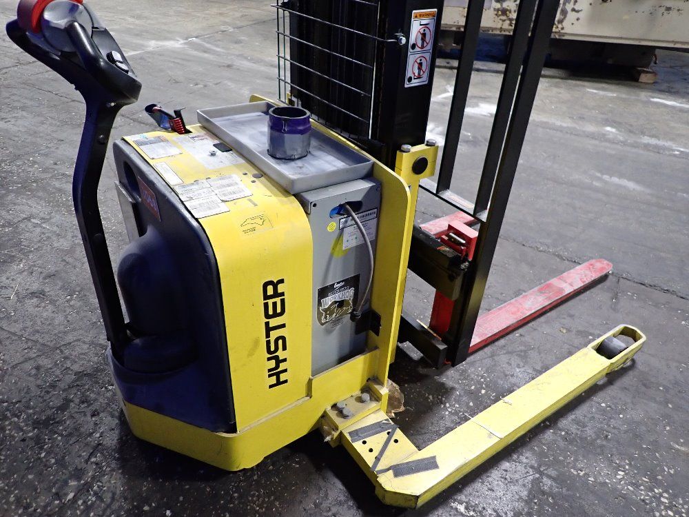 Hyster 2300 Lbs W25za2 Electric Walk Behind Forklift - W25za2