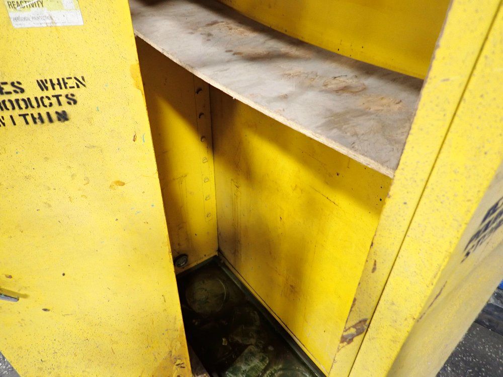 45 Gal Flammable Liquid Storage Cabinet