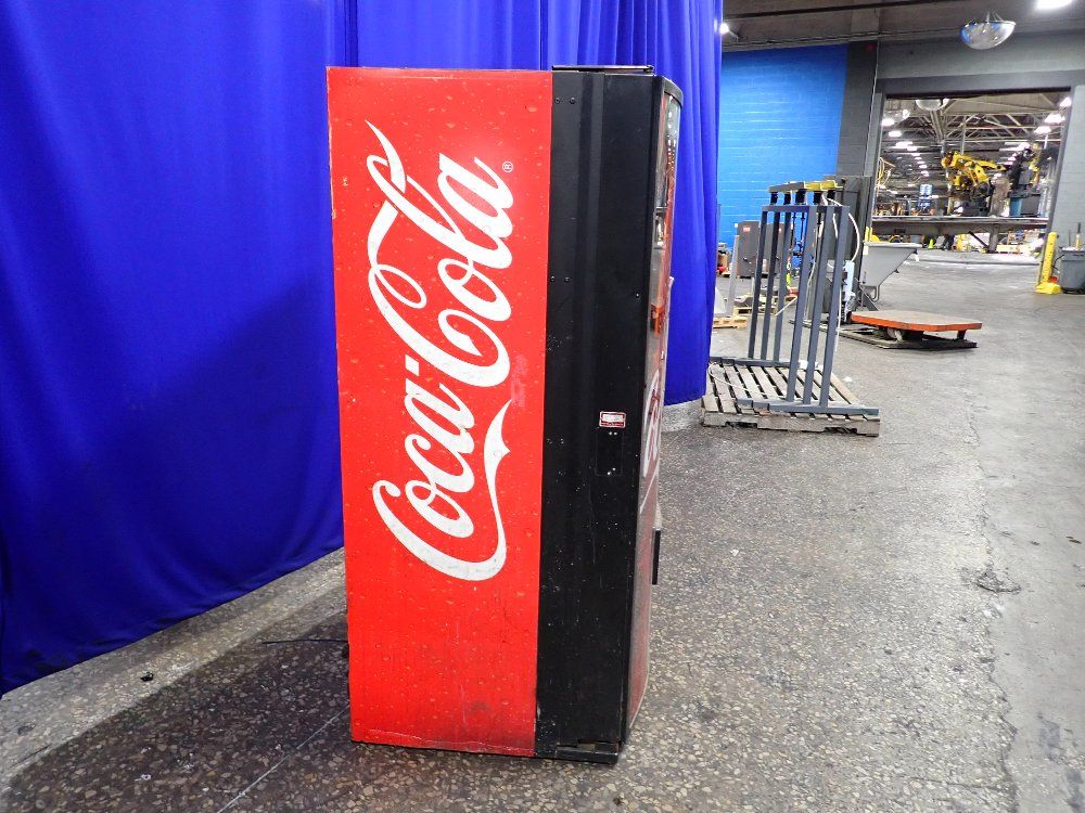 Cocacola Vending Machine