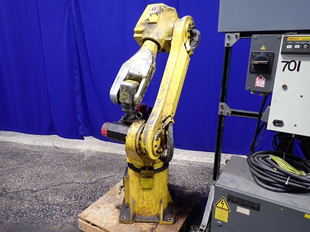 Fanuc 2001 Fanuc M16i Robot