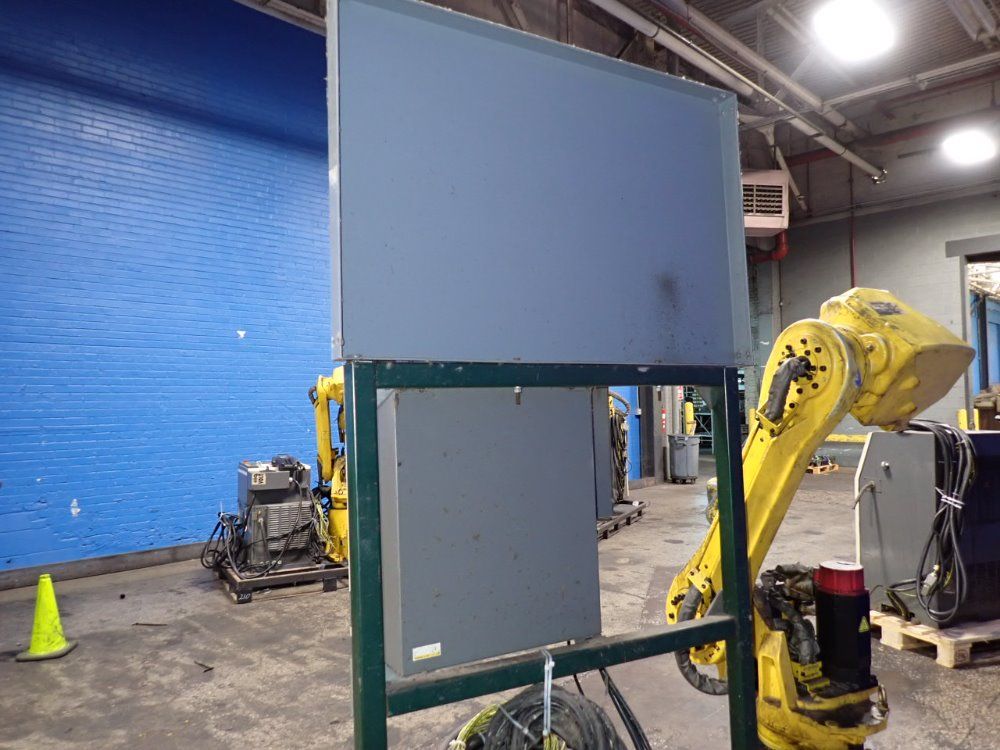 Fanuc 2001 Fanuc M16i Robot