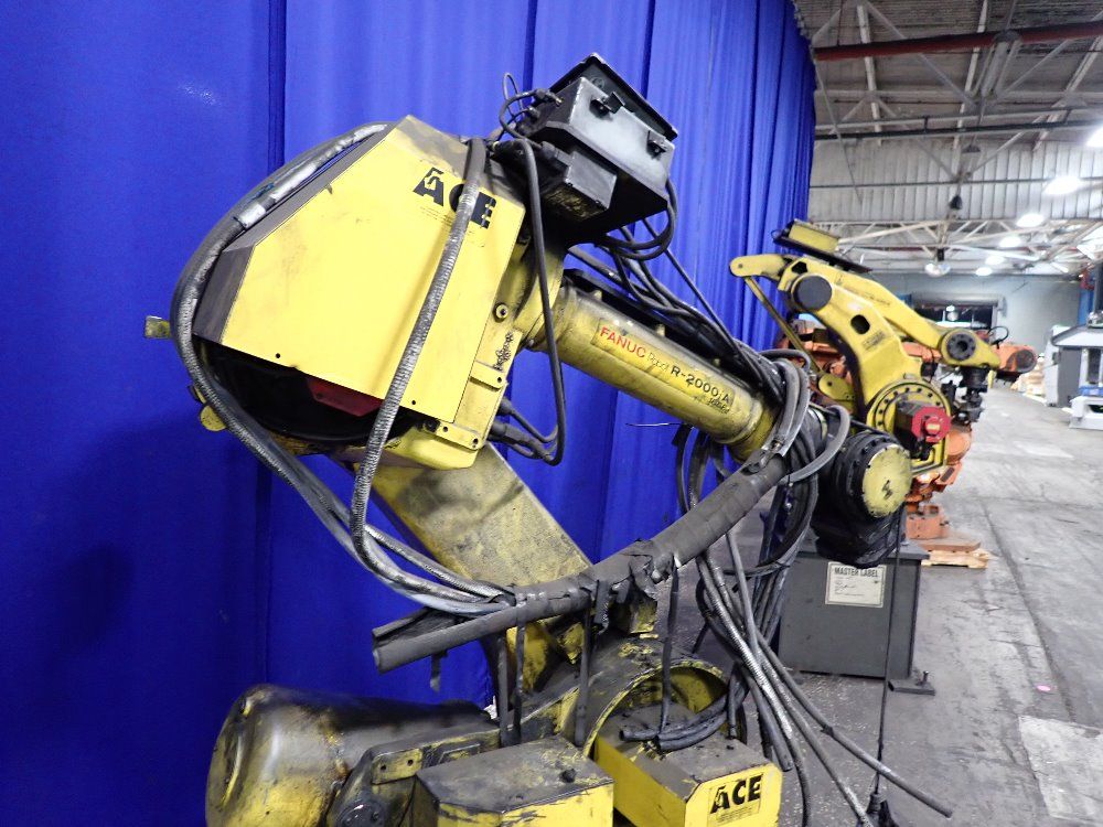 Fanuc Fanuc R2000ia 165f Robot