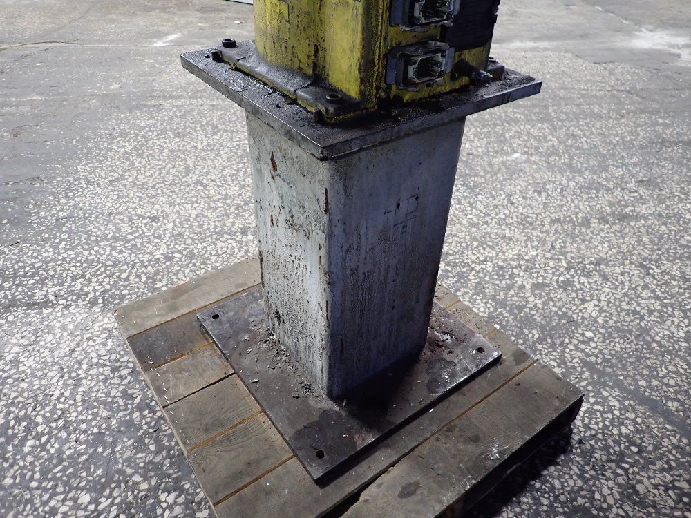 Fanuc Fanuc M16ib 20  Robot