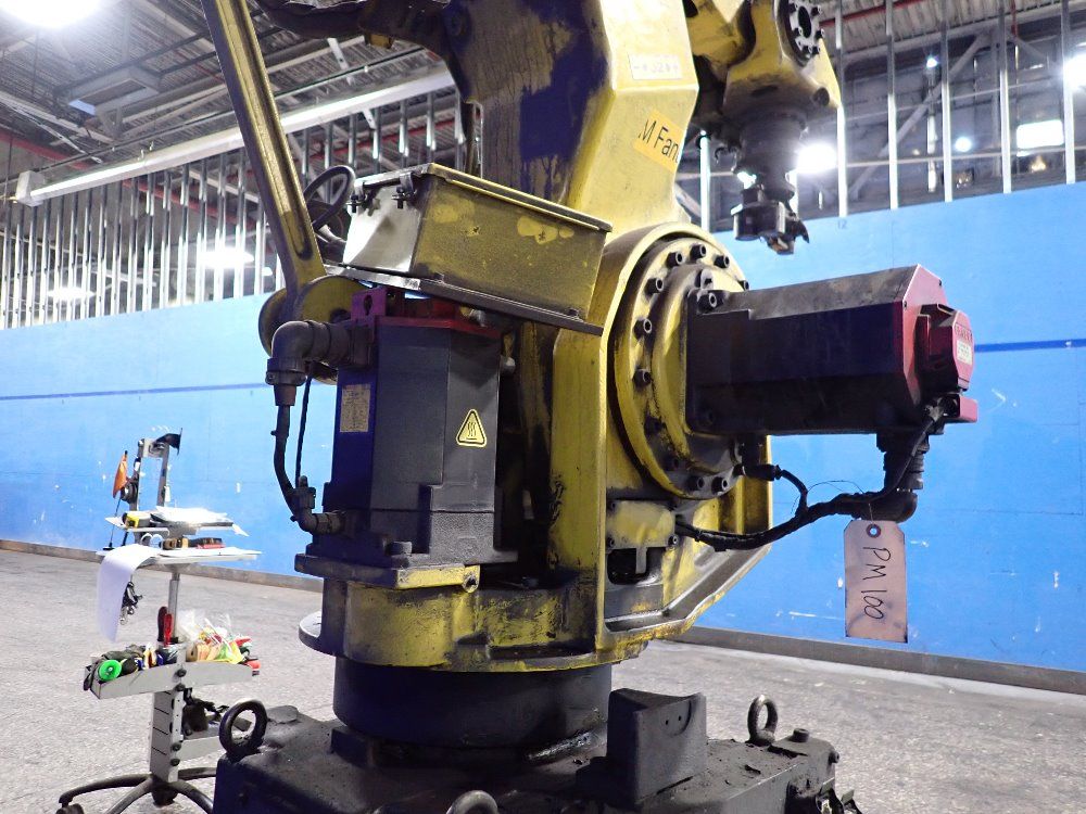 Fanuc 2003 Fanuc M420ia Robot