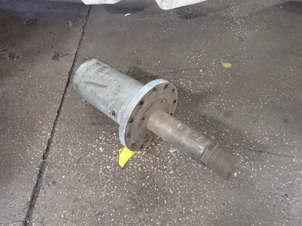  Cylinder