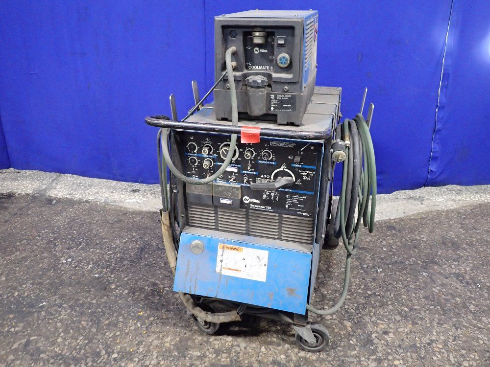 Miller 250 Amp Welder - Syncrowave 250
