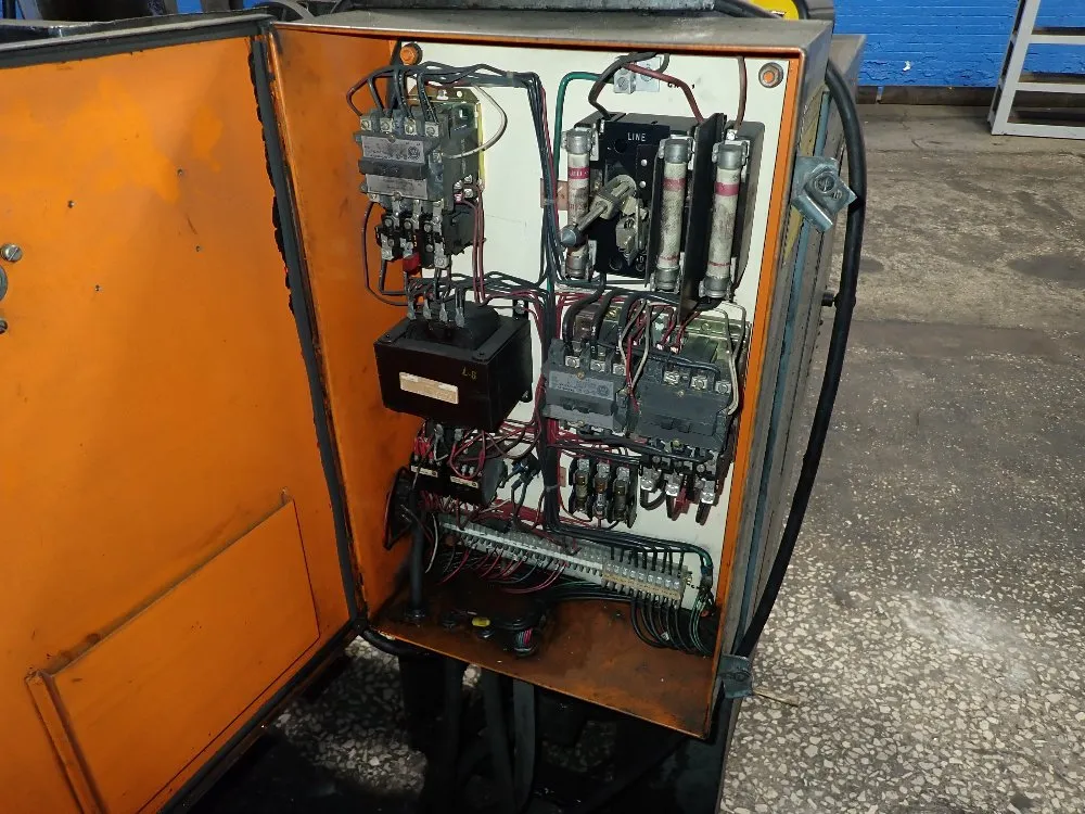 Leblond 9"x67" Lathe