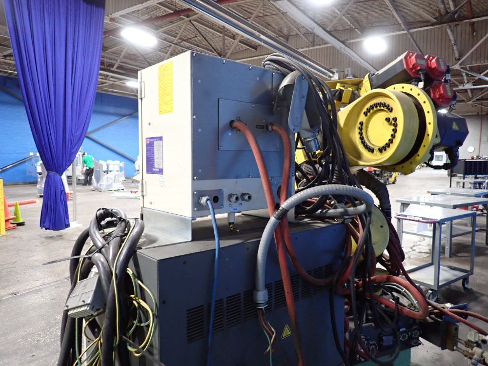 Fanuc 2014 Fanuc R2000ib165f Robot