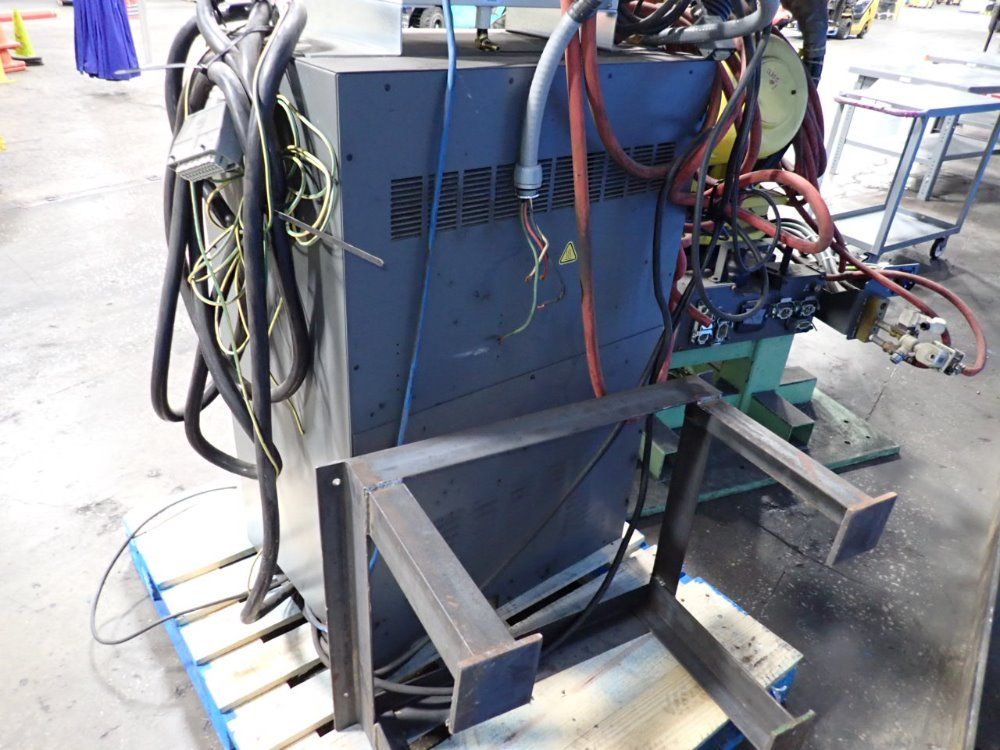 Fanuc 2014 Fanuc R2000ib165f Robot