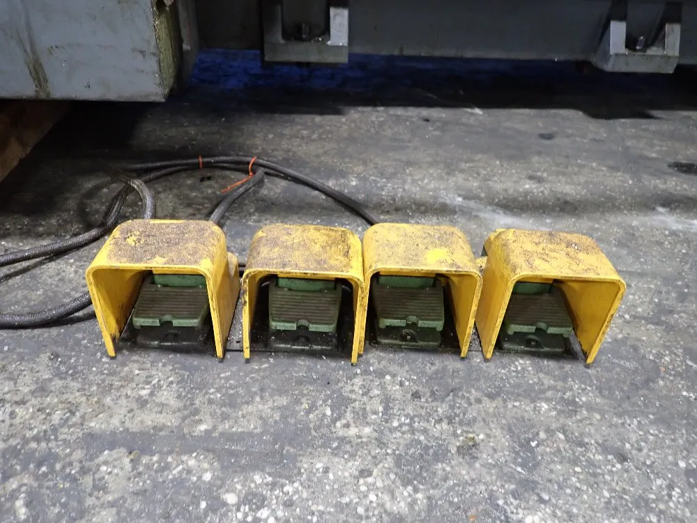 Dmc 2013 Dmc Dl 30 Cnc Lathe - Dl 30