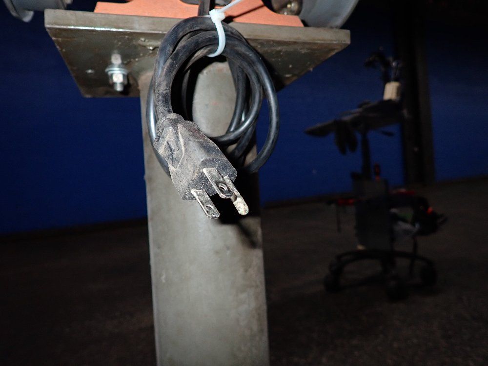 Central Machinery Bench Grinderbuffer