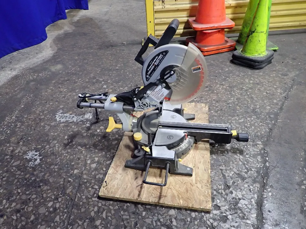 Chicago Electric Compound Slide Miter Saw