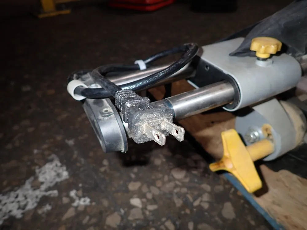 Chicago Electric Compound Slide Miter Saw
