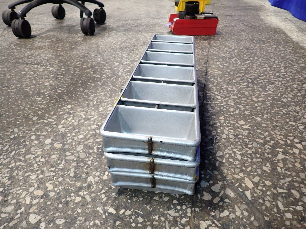  Tray Racks