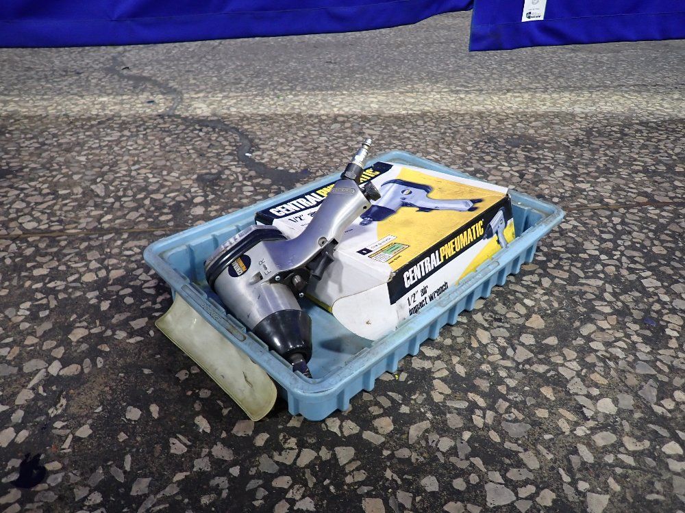 Central Pneumatic Air Impact Wrench