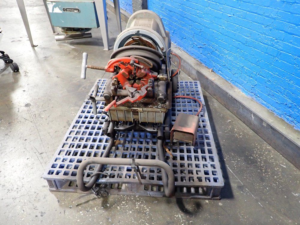 Ridgid Ridgid 18221 Pipe Threading Machine