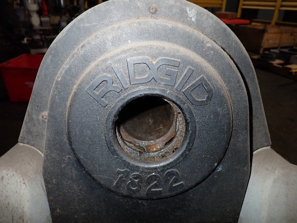 Ridgid Ridgid 18221 Pipe Threading Machine