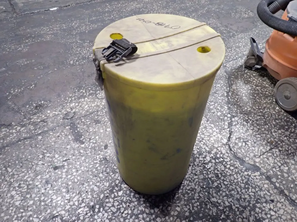 Plastic Container W/tube