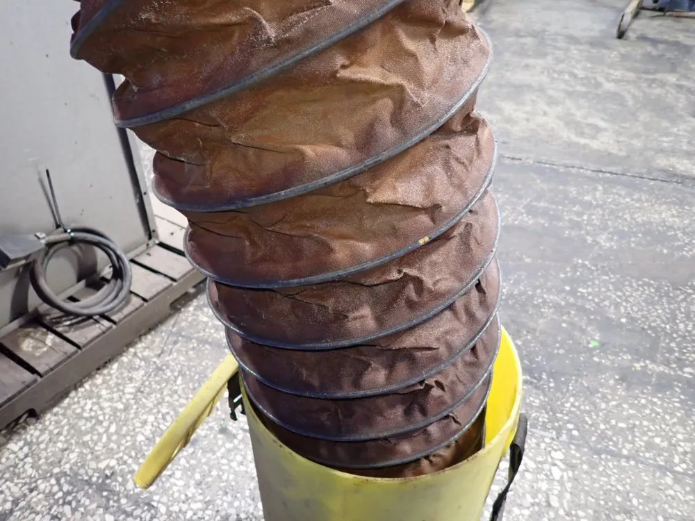 Plastic Container W/tube