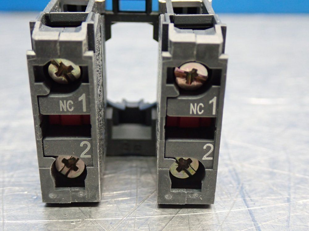 Schneider Electric Harmony Xb5 Series Contact Block 