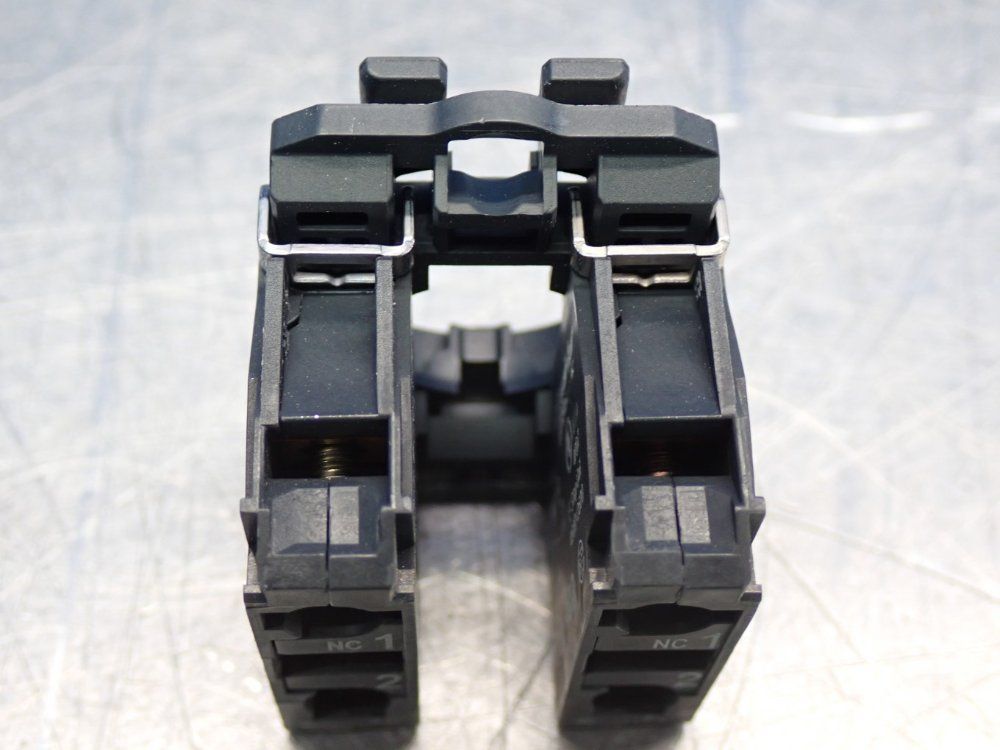 Schneider Electric Harmony Xb5 Series Contact Block 
