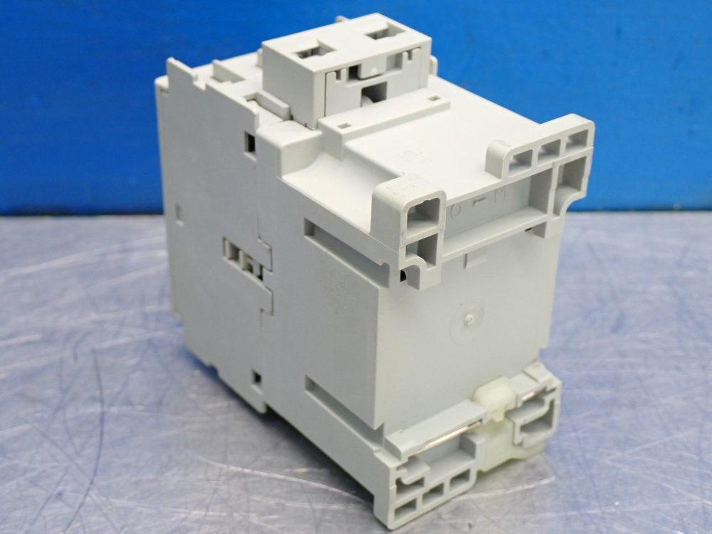 Allen Bradley Iec 9 A Contactor