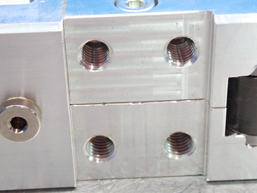 Destaco Pneumatic Power Clamp