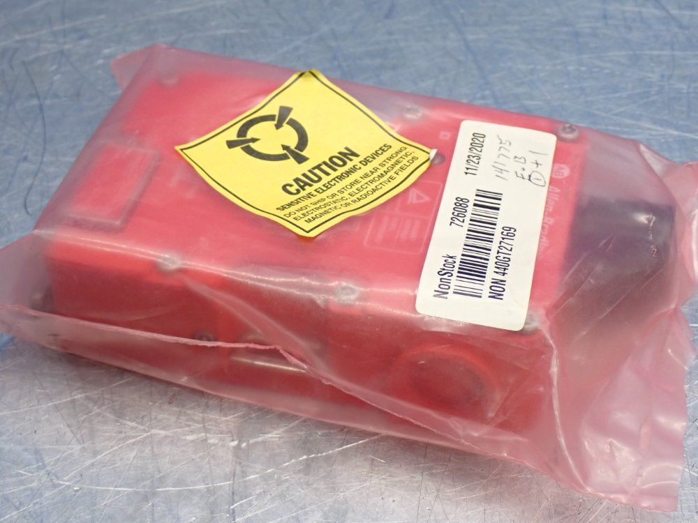 Allen Bradley Guard Locking Switch