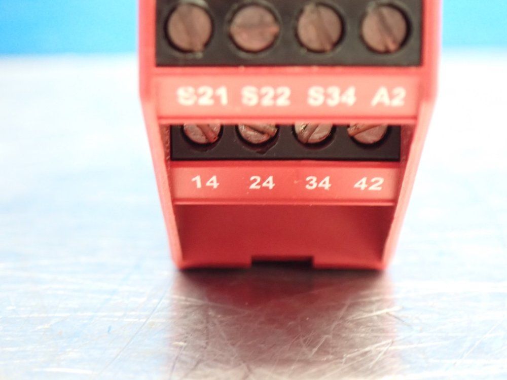 Allen Bradley Safety Relay