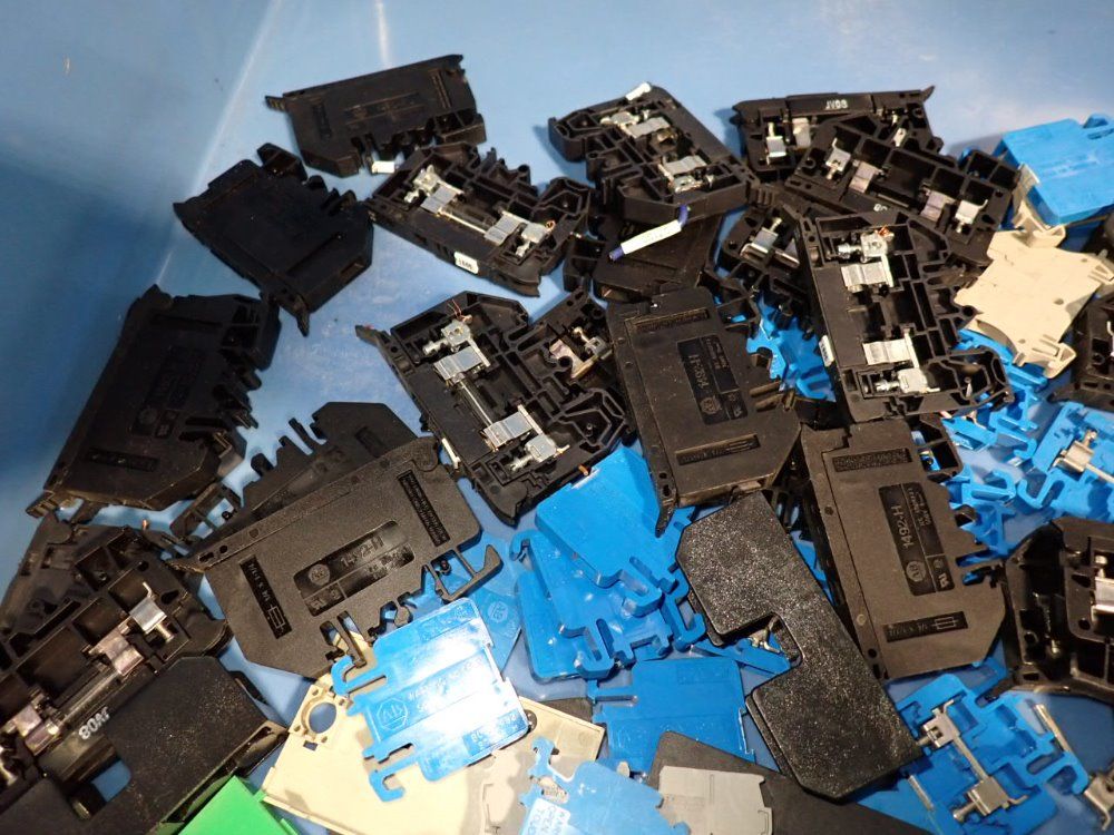  Terminal Blocks